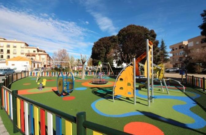 Big 4 Rooms In A Centric Home Parking Included Σαν Σεμπαστιάν Εξωτερικό φωτογραφία