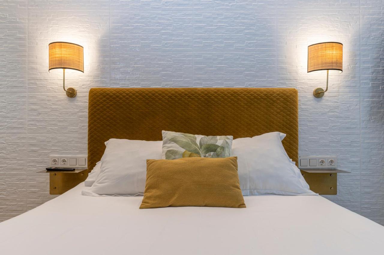 Big 4 Rooms In A Centric Home Parking Included Σαν Σεμπαστιάν Εξωτερικό φωτογραφία